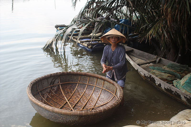 Voyager autrement Vietnam : Tour en bateau panier Hoi Han